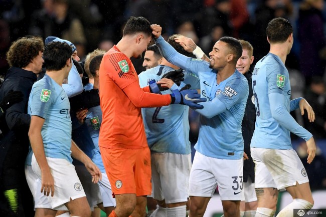 官方分享《 Arcane 2》上海首映活动照：演员万茜 +一众声优登台